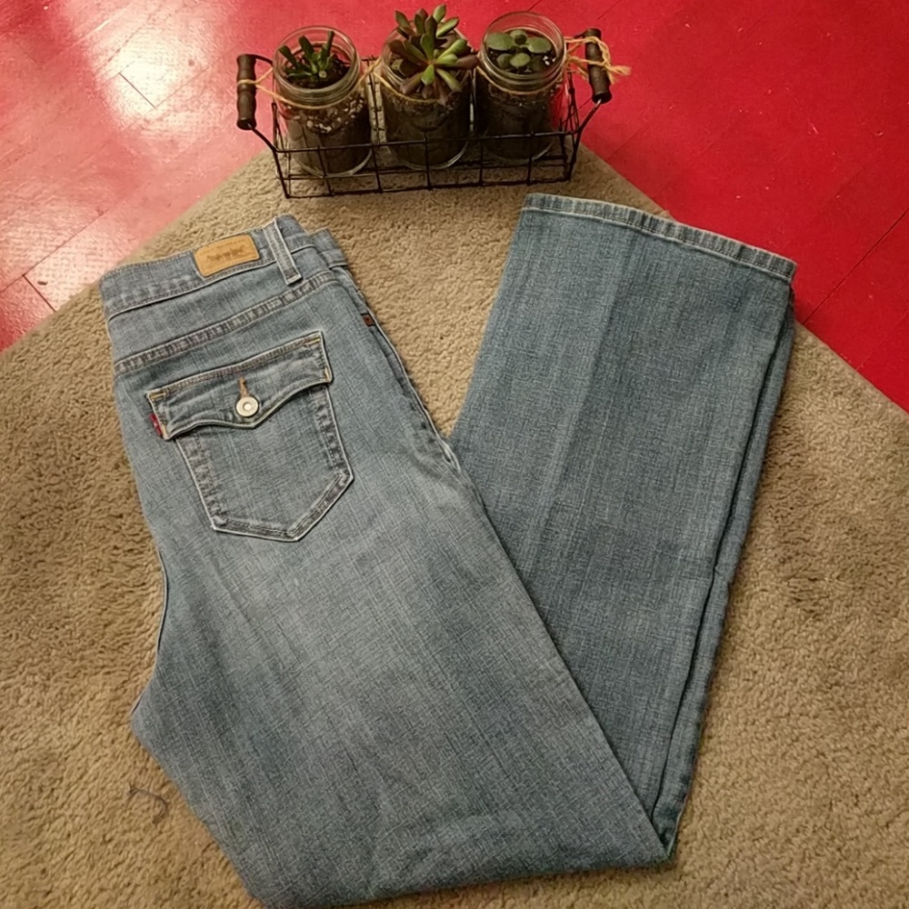Levi's Bootcut Perfectly Slimming Jeans